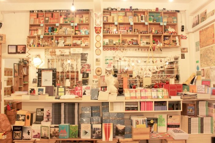 BooksActually by Messynessy Chic